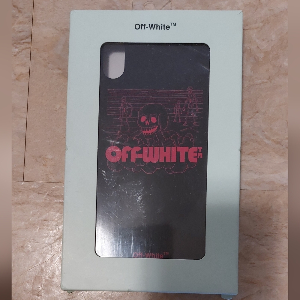 Off-white iPhone XS Max case nwt